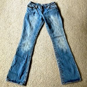 Size 3/4L Maurices Morgan Boot jeans